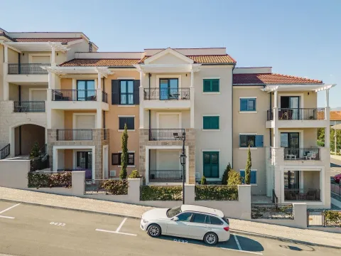 Sale, two bedroom apartment, 97m², Luštica, Tivat - image 11