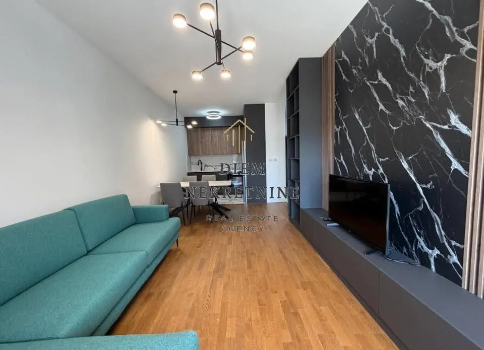 Rent, one bedroom apartment, 53m², Centar, Bar