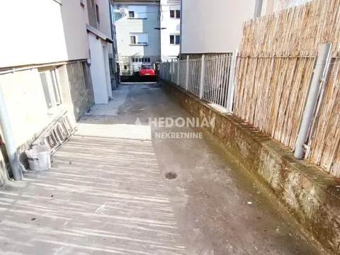 Izdavanje, poslovni prostor, 105m², Zemun Sve Podlokacije, Beograd - image 17