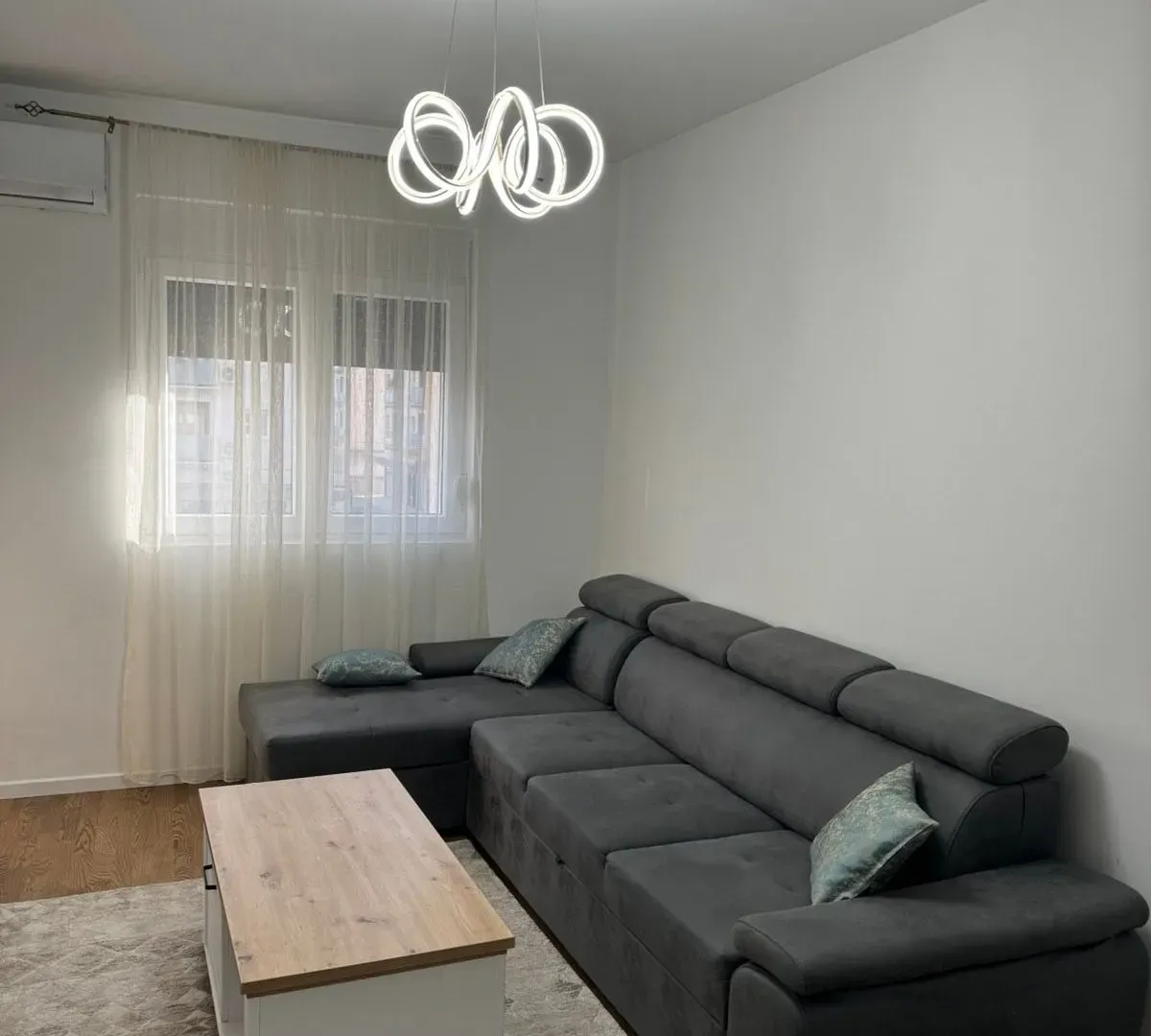 Rent, one bedroom apartment, 45m², Pobrežje, Podgorica