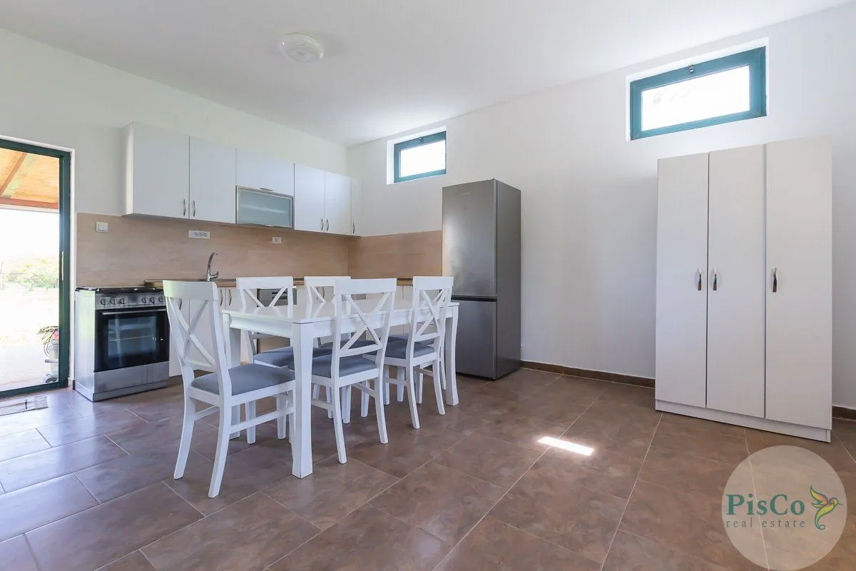 Izdavanje, kuća, 130m², Donji Kokoti, Podgorica