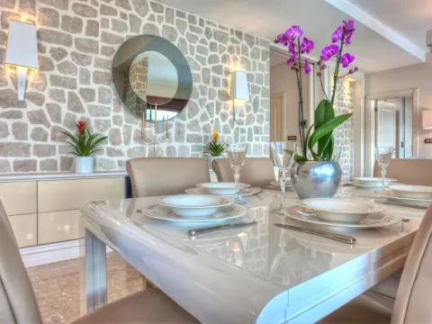 Izdavanje, kuća, 300m², Krašići, Tivat - image 8