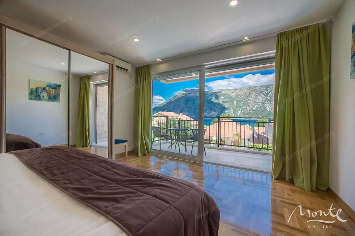 Prodaja, kuća, 350m², Stoliv, Kotor