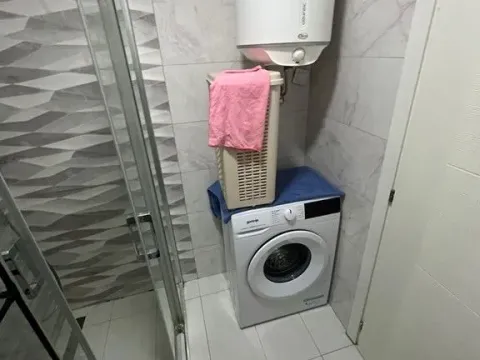 Izdavanje, jednosoban stan, 42m², Dalmatinska ulica, Podgorica - image 3