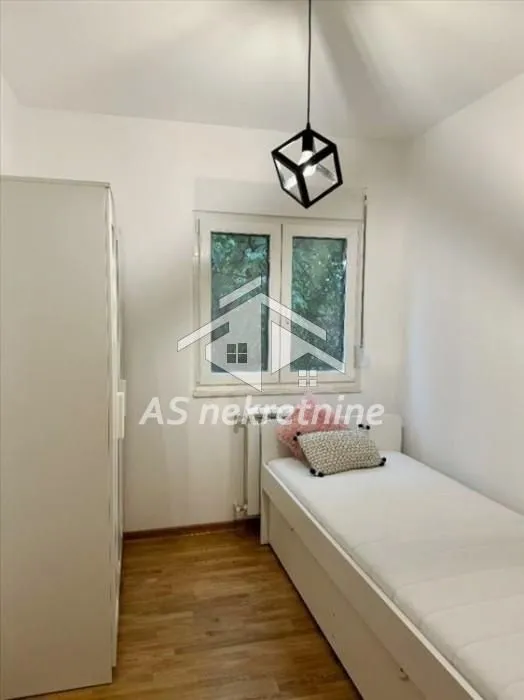 Rent, three bedroom apartment, 68m², Lekino Brdo, Voždovac Sve Podlokacije