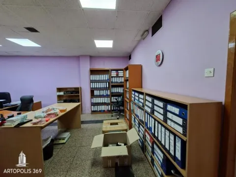 Rent, office space, 170m², Savski Venac, Beograd - image 7
