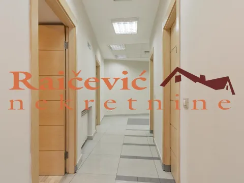 Rent, office space, 216m², Savski Venac, Beograd - image 15