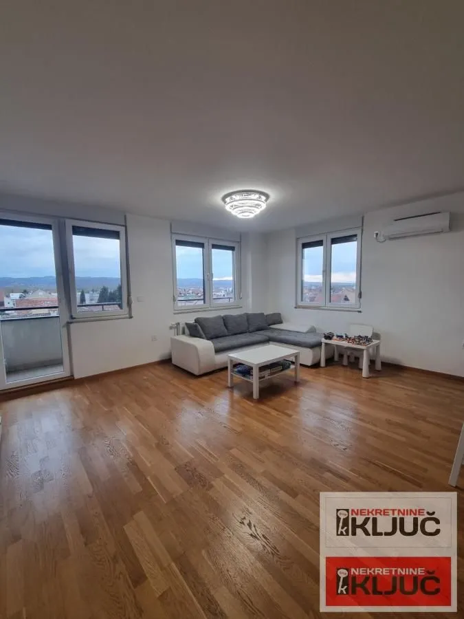 Prodaja, trosoban stan, 82m², Bulevar patrijarha Pavla, Novi Sad Sve Podlokacije