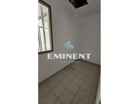 Izdavanje, poslovni prostor, 183m², Savski Venac, Beograd - image 7