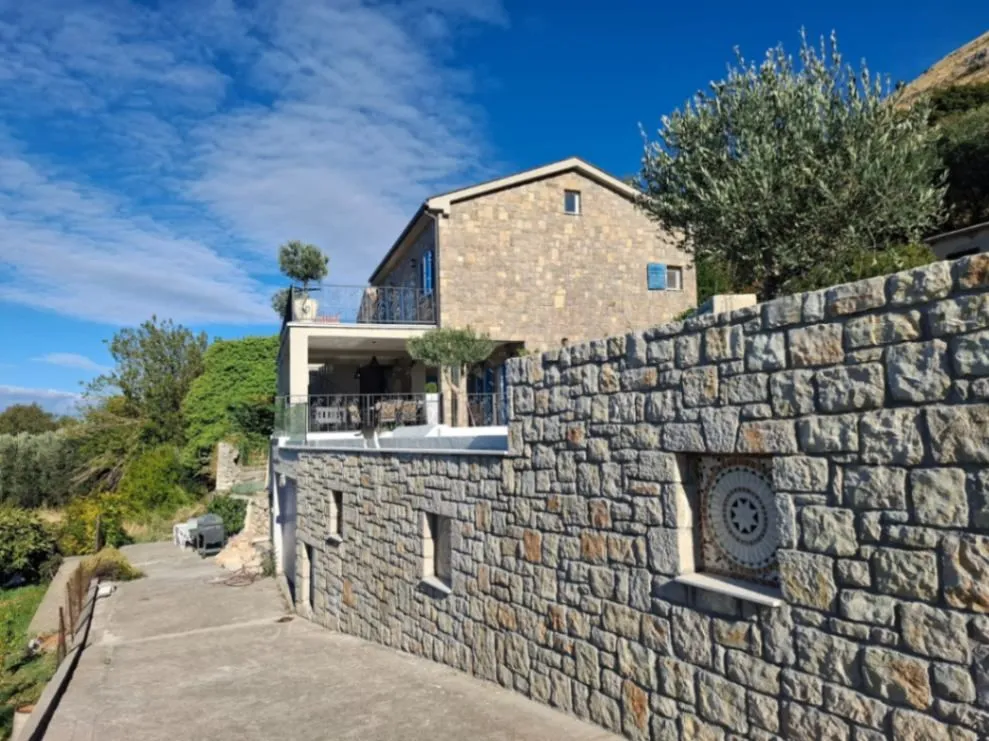 Sale, house, 194m², Reževići, Budva