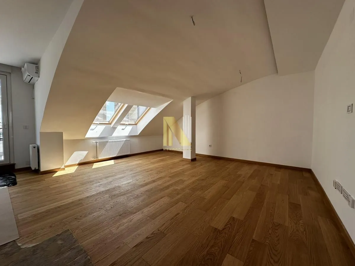 Prodaja, stan, 185m², Grbavica, Novi Sad Sve Podlokacije