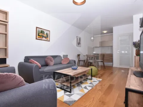 Prodaja, trosoban stan, 49m², Central Point, Podgorica - image 3