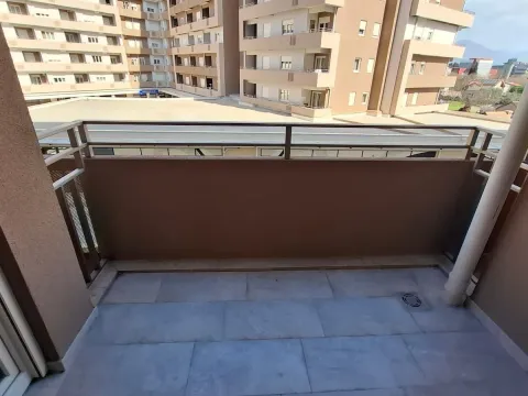 Izdavanje, jednosoban stan, 49m², Central Point, Podgorica - image 7