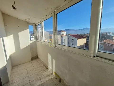 Prodaja, jednosoban stan, 45m², Stari Aerodrom, Podgorica - image 7