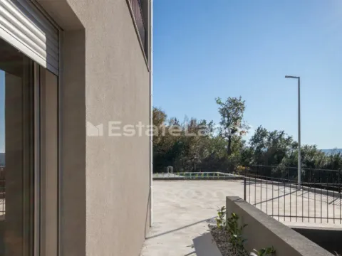 Izdavanje, jednosoban stan, 40m², Tripovići, Tivat - image 4