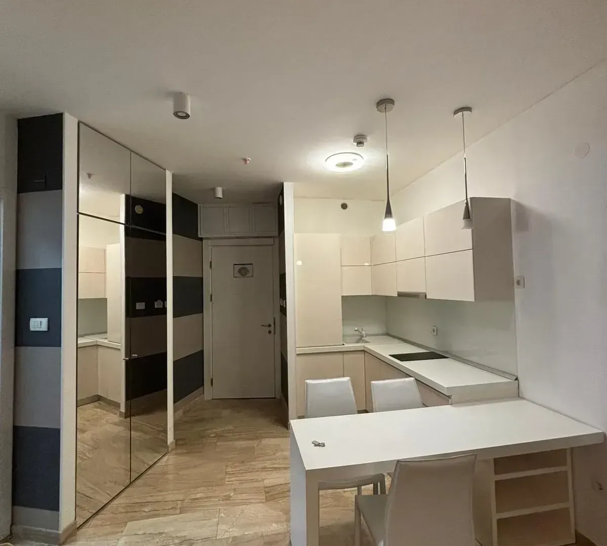 Rent, one bedroom apartment, 65m², Tre Canne, Budva
