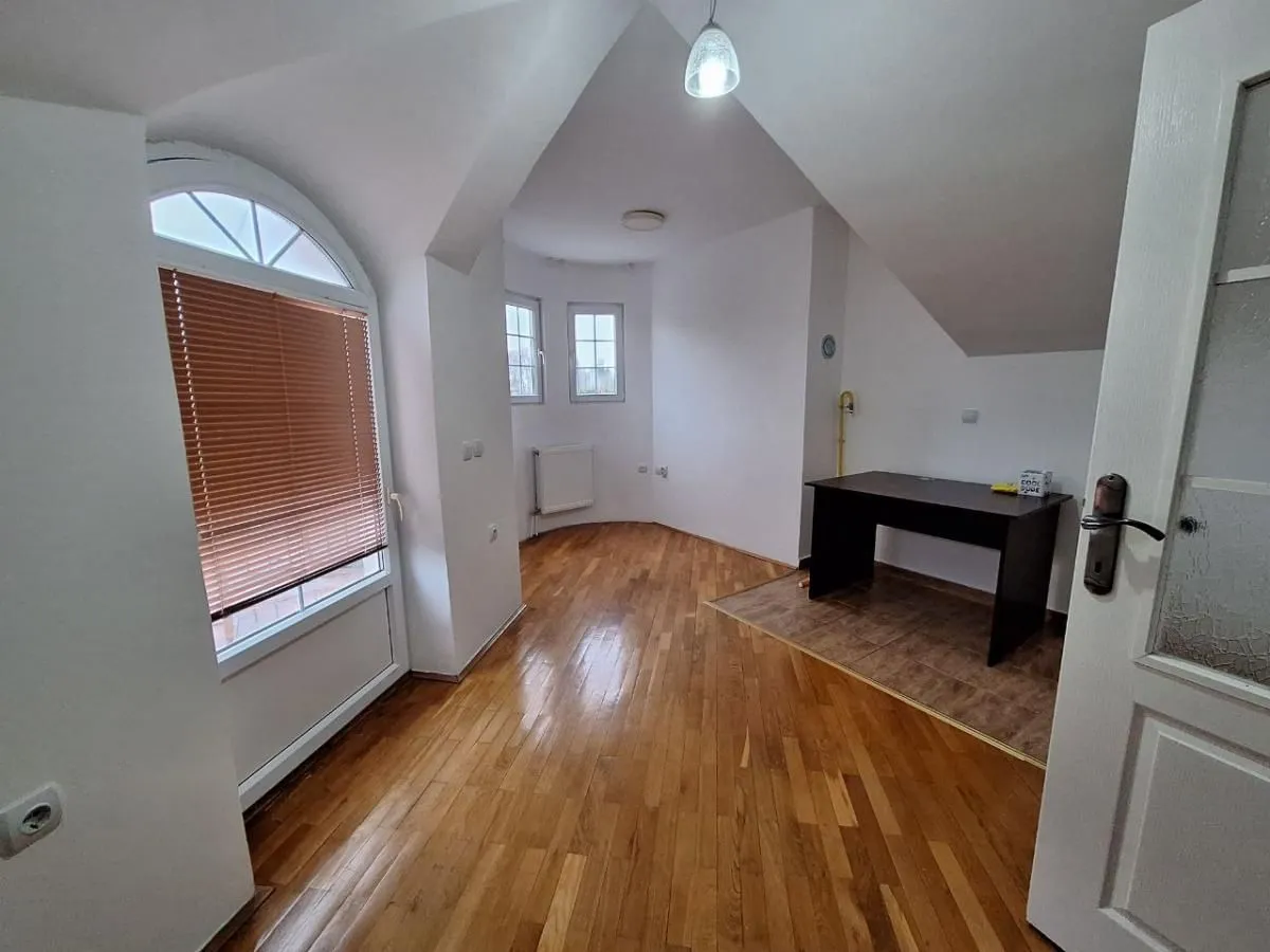 Sale, house, 338m², Tatarsko brdo, Petrovaradin