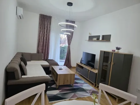 Rent, two bedroom apartment, 68m², Stara Varoš, Podgorica - image 4