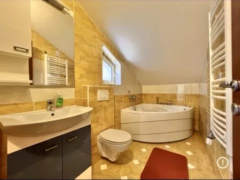 Izdavanje, trosoban stan, 130m², Igalo, Herceg Novi - image 15