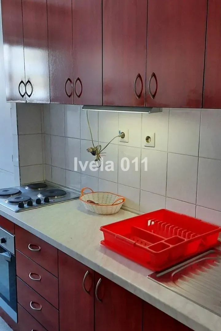 Sale, two bedroom apartment, 50m², Kalenić Pijaca, Vračar Sve Podlokacije