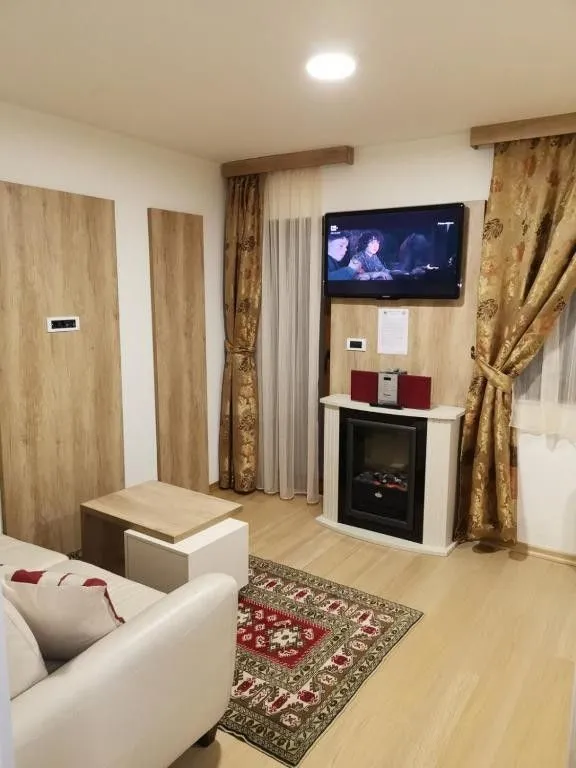 Prodaja, ugostiteljski objekat, 358m², Centar, Zlatibor