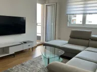 Izdavanje, jednosoban stan, 47m², Stari Aerodrom, Podgorica - image 1