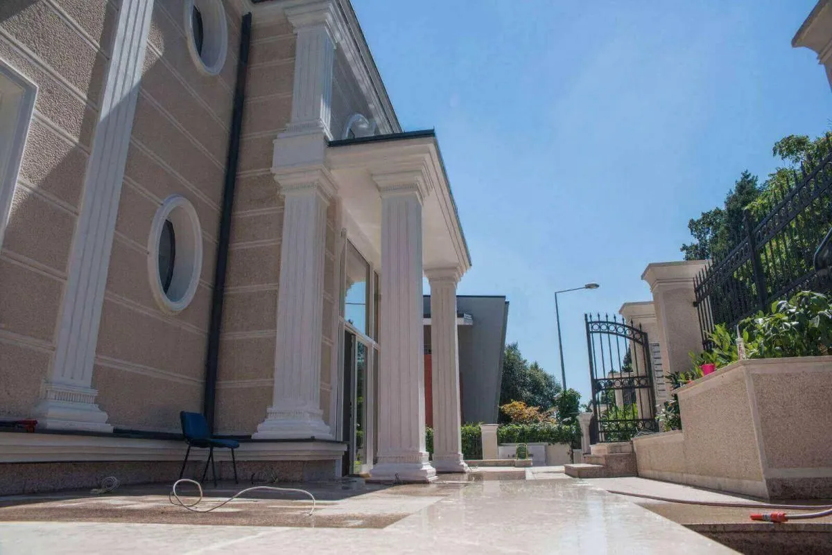 Izdavanje, kuća, 1400m², Savski Venac, Beograd
