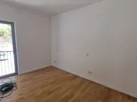 Sale, four bedroom apartment, 75m², Dobrota, Kotor - image 9