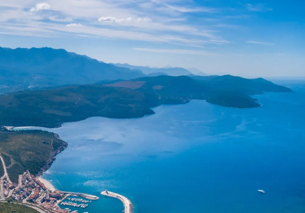 Sale, three bedroom apartment, 240m², Luštica, Herceg Novi