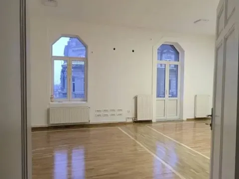 Izdavanje, četvorosoban stan, 80m², Stari Grad, Beograd - image 7