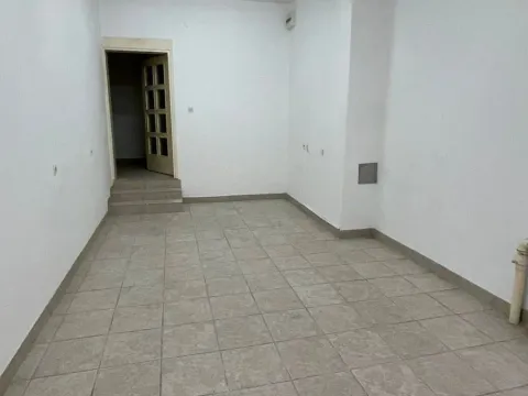Izdavanje, poslovni prostor, 32m², Podgorica, Crna Gora - image 5