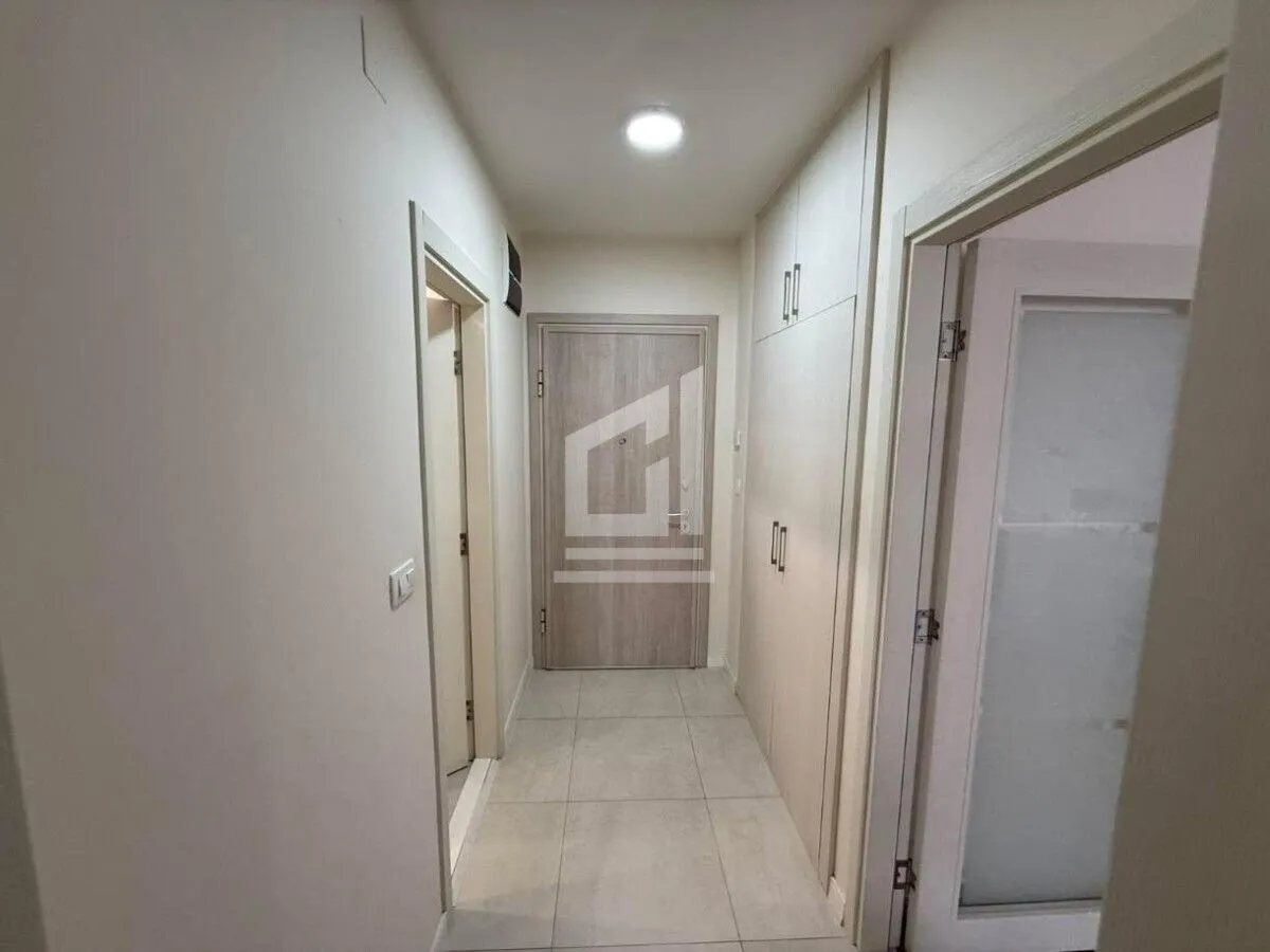Izdavanje, jednosoban stan, 49m², Central Point, Podgorica