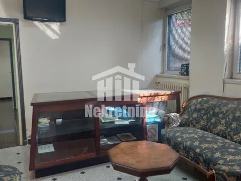 Izdavanje, poslovni prostor, 50m², Čukarica, Beograd - image 2