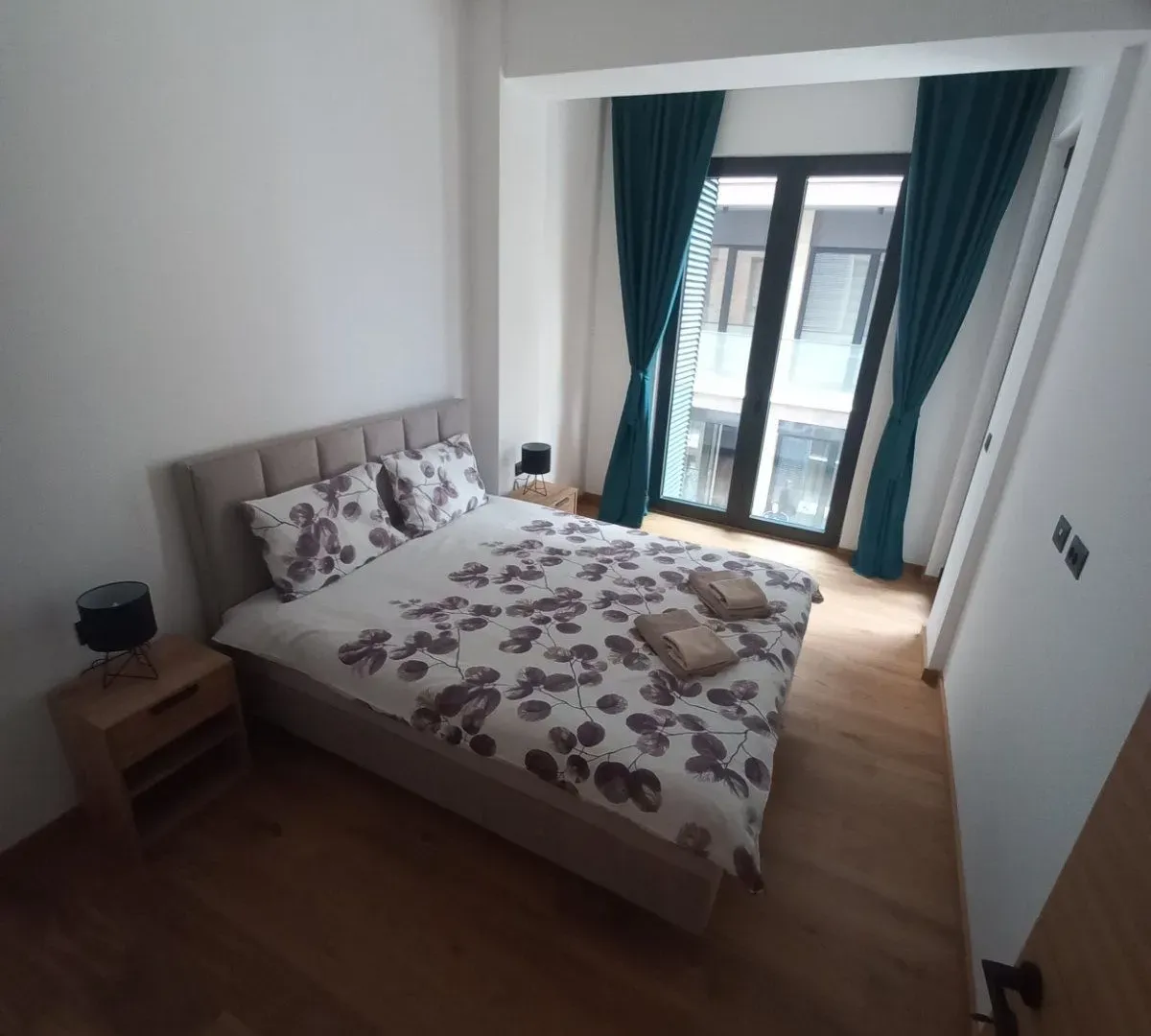 Rent, three bedroom apartment, 101m², Kod Capital Plaze, Podgorica