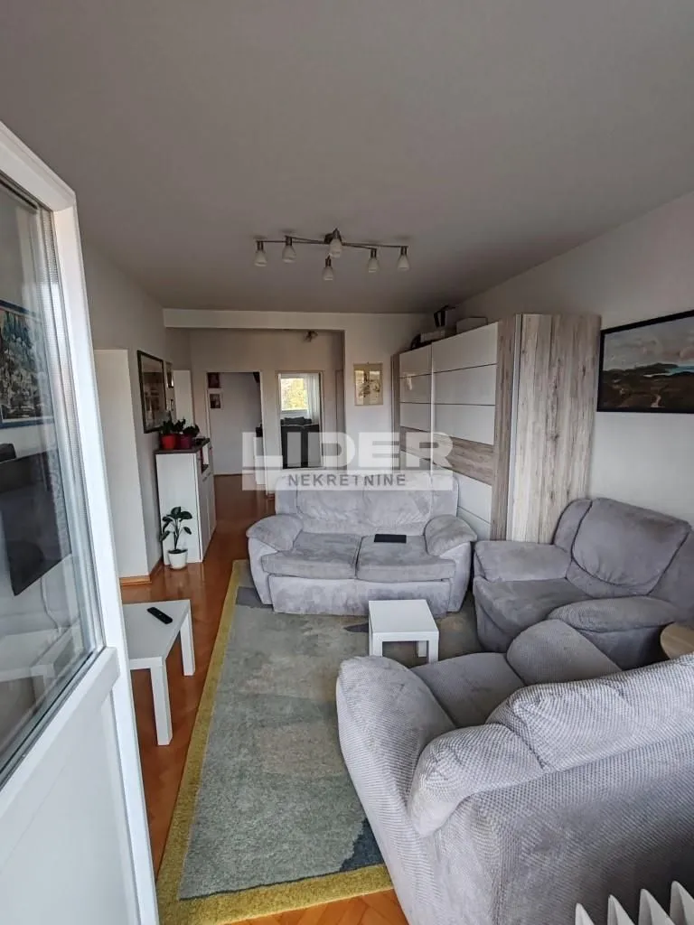 Sale, three bedroom apartment, 60m², Karaburma, Palilula Sve Podlokacije