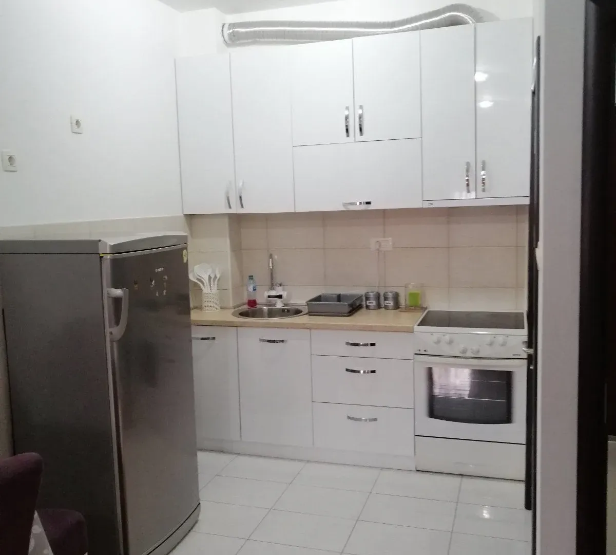 Izdavanje, jednosoban stan, 44m², City Kvart, Podgorica