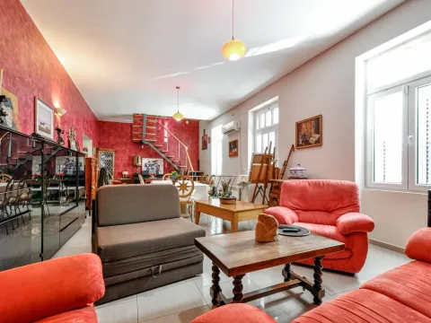 Prodaja, kuća, 240m², Tivat, Crna Gora - image 1