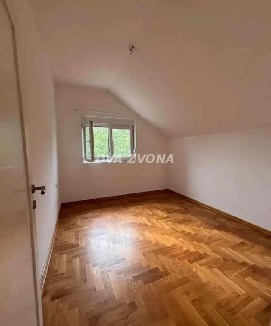 Prodaja, kuća, 151m², Čortanovci, Inđija