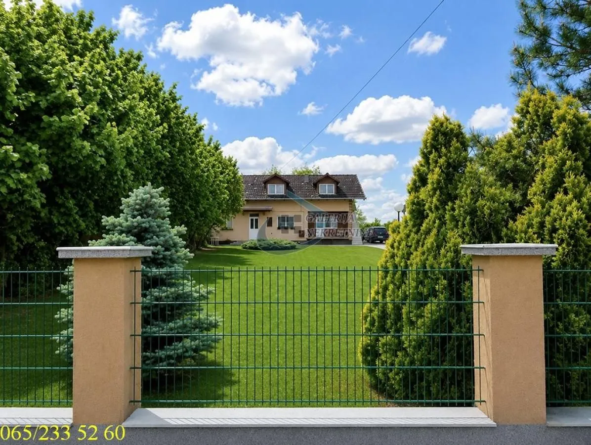 Sale, house, 290m², Centar, Inđija
