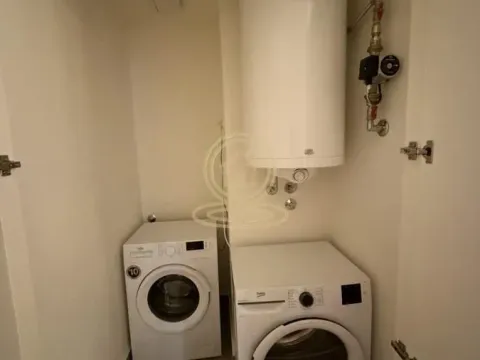 Izdavanje, poslovni prostor, 80m², Savski Venac, Beograd - image 3