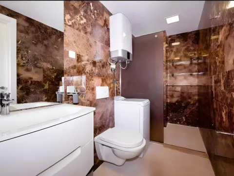 Sale, one bedroom apartment, 63m², Budva, Crna Gora - image 8