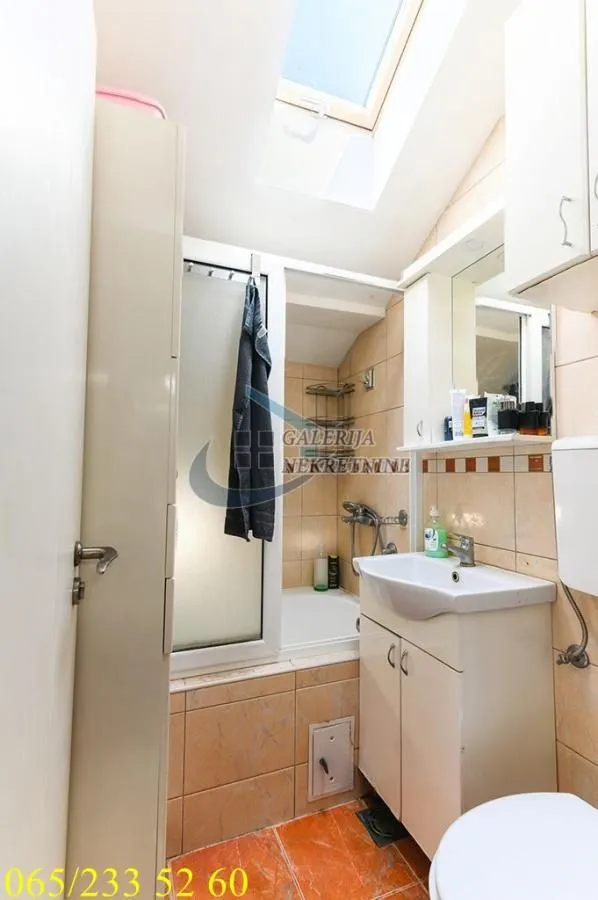 Prodaja, dvosoban stan, 40m², Južni Bulevar, Vračar Sve Podlokacije