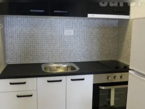 Izdavanje, jednosoban stan, 25m², Savski Venac, Beograd - image 2