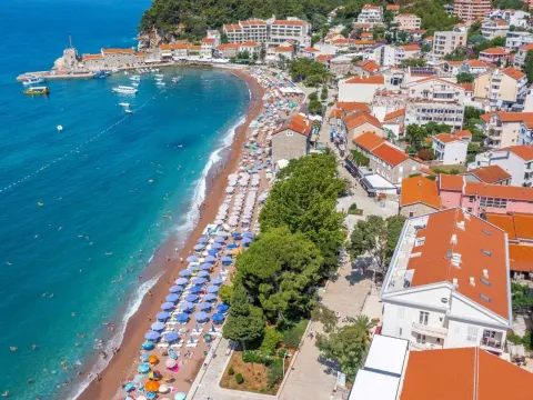 Sale, one bedroom apartment, 46m², Petrovac, Budva - image 4