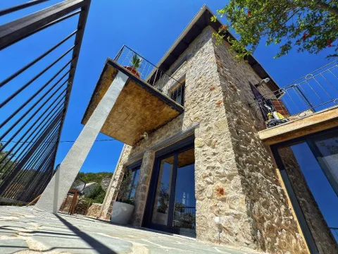 Prodaja, kuća, 120m², Dabezići, Bar - image 1