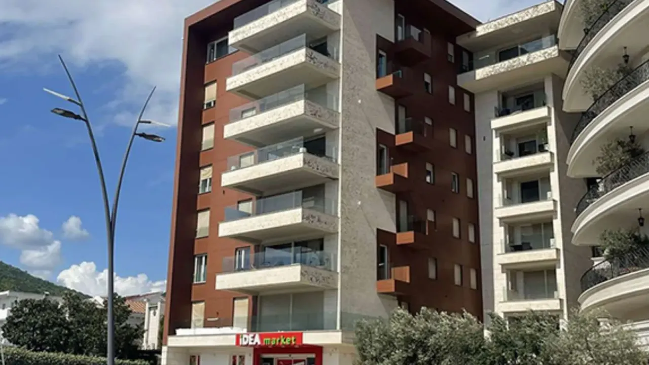 Sale, two bedroom apartment, 105m², Centar, Budva