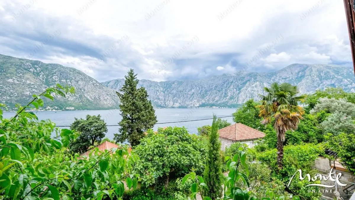 Sale, house, 100m², Stoliv, Kotor