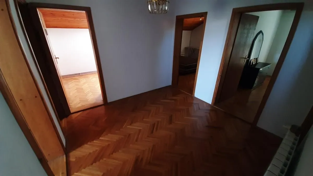 Prodaja, kuća, 200m², Adice, Novi Sad Sve Podlokacije