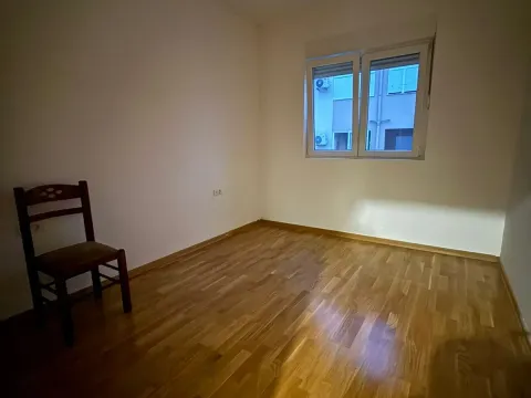 Rent, two bedroom apartment, 57m², Tuški Put, Podgorica - image 7