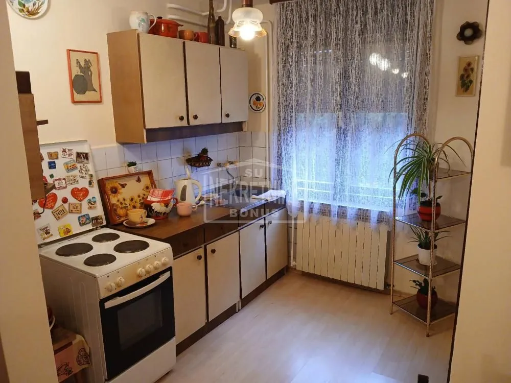 Prodaja, kuća, 190m², Novo Selo, Subotica